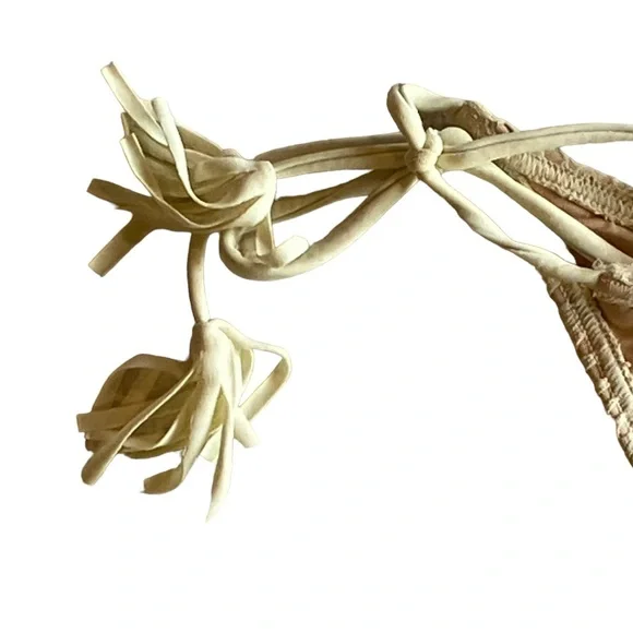 Billabong Lace Tassels Cream Size L Bikini Great  Condition! Bottoms L Top S. - Picture 3 of 11